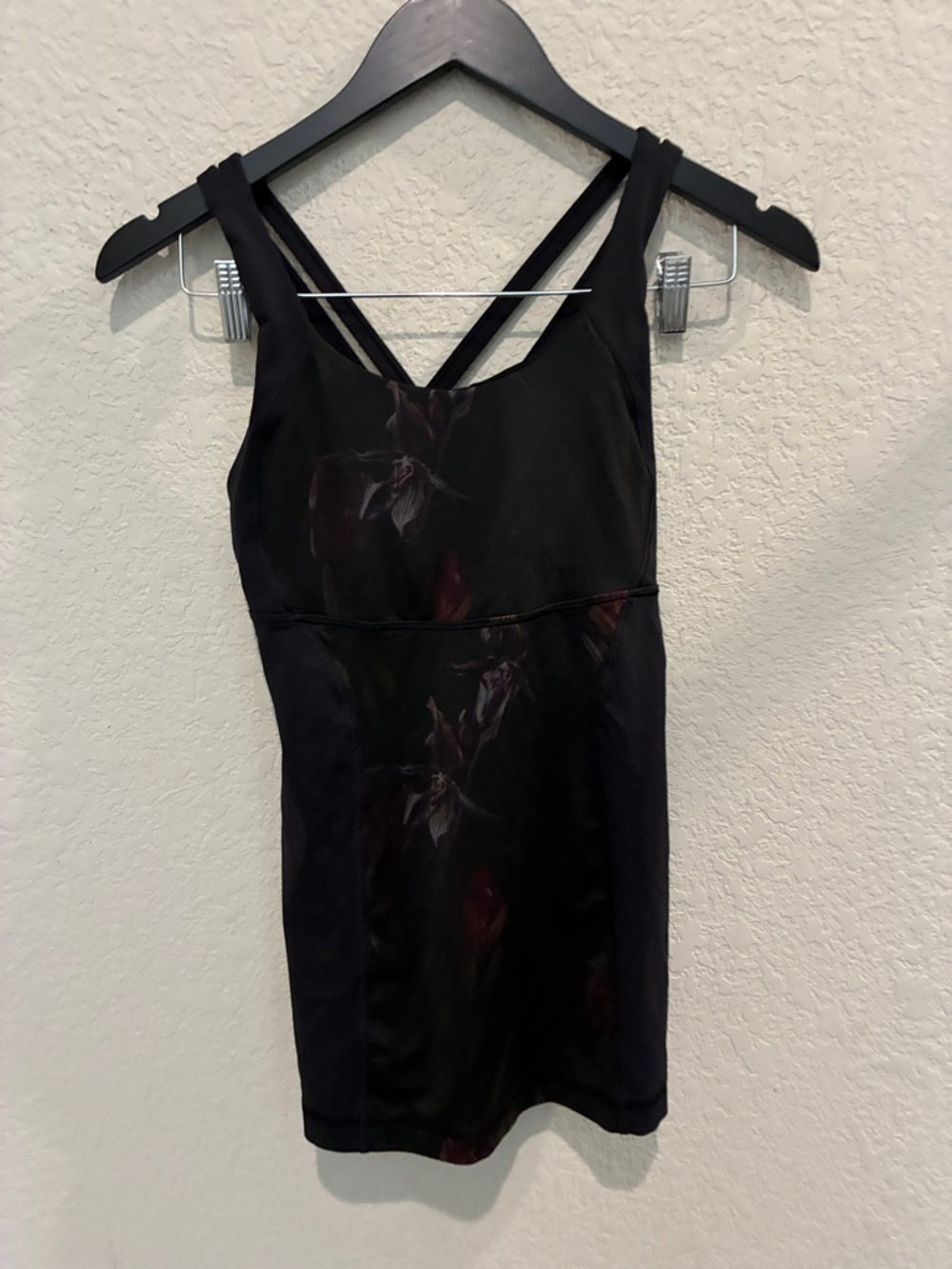 lululemon athletica Black Crisscross Workout Tank